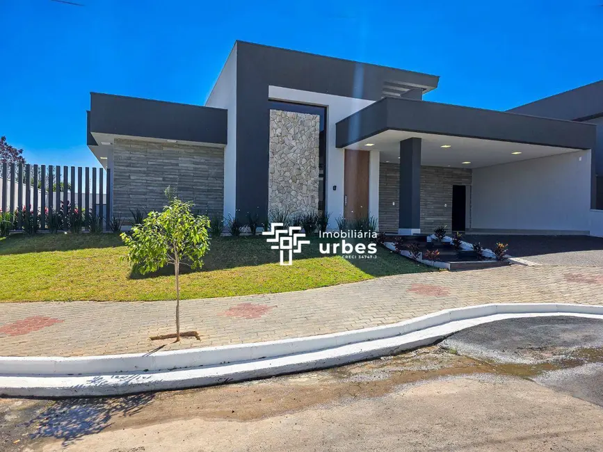 Foto 1 de Casa de Condomínio com 4 quartos à venda, 498m2 em Chácara Letônia, Americana - SP