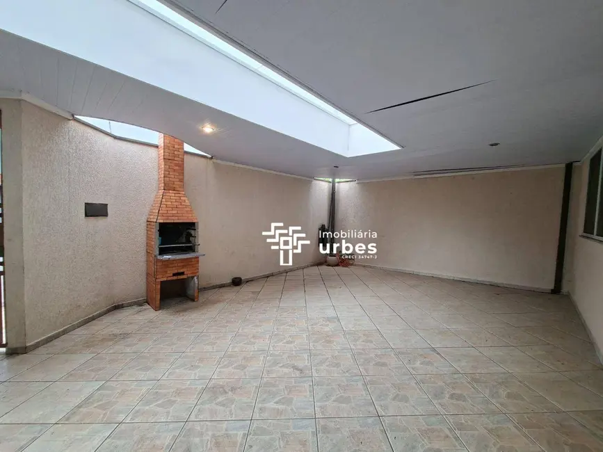 Foto 3 de Casa com 4 quartos para alugar, 272m2 em Nova Americana, Americana - SP