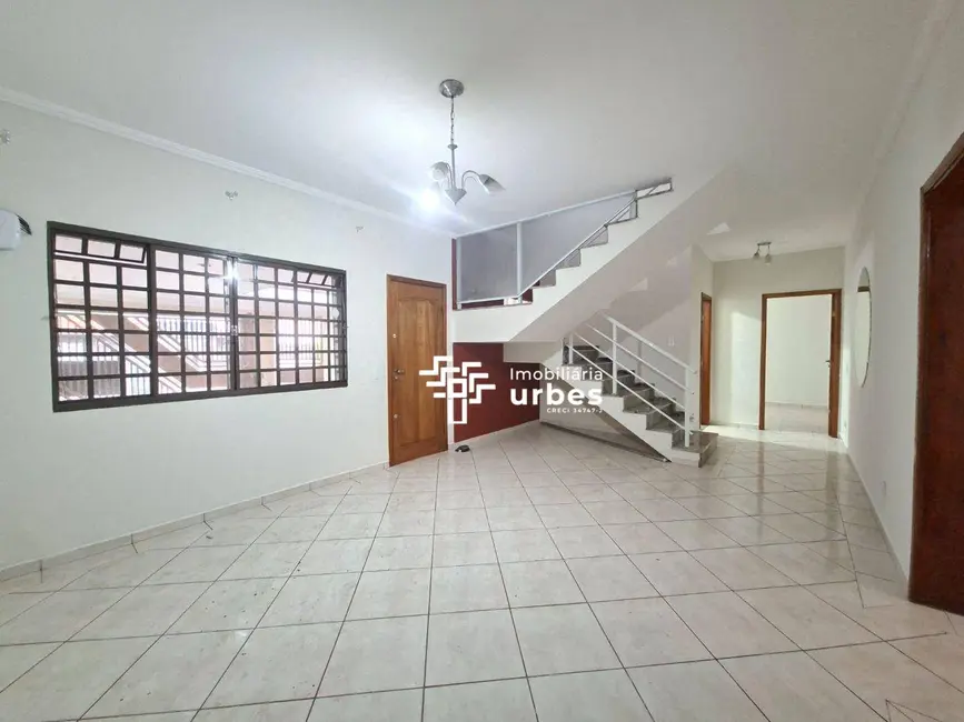 Foto 1 de Casa com 4 quartos para alugar, 272m2 em Nova Americana, Americana - SP