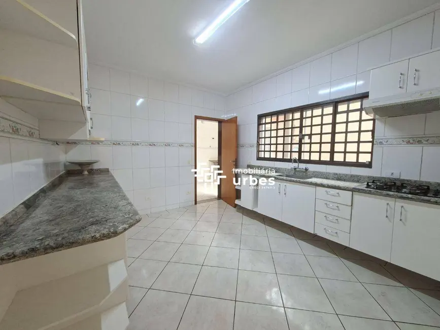 Foto 7 de Casa com 4 quartos para alugar, 272m2 em Nova Americana, Americana - SP