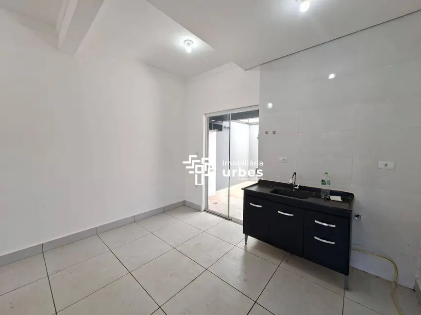 Casa com 2 quartos para alugar, 58m2 em Parque São Jerônimo, Americana - SP - imagem 4 Foto 4 de Casa com 2 quartos para alugar, 58m2 em Parque São Jerônimo, Americana - SP