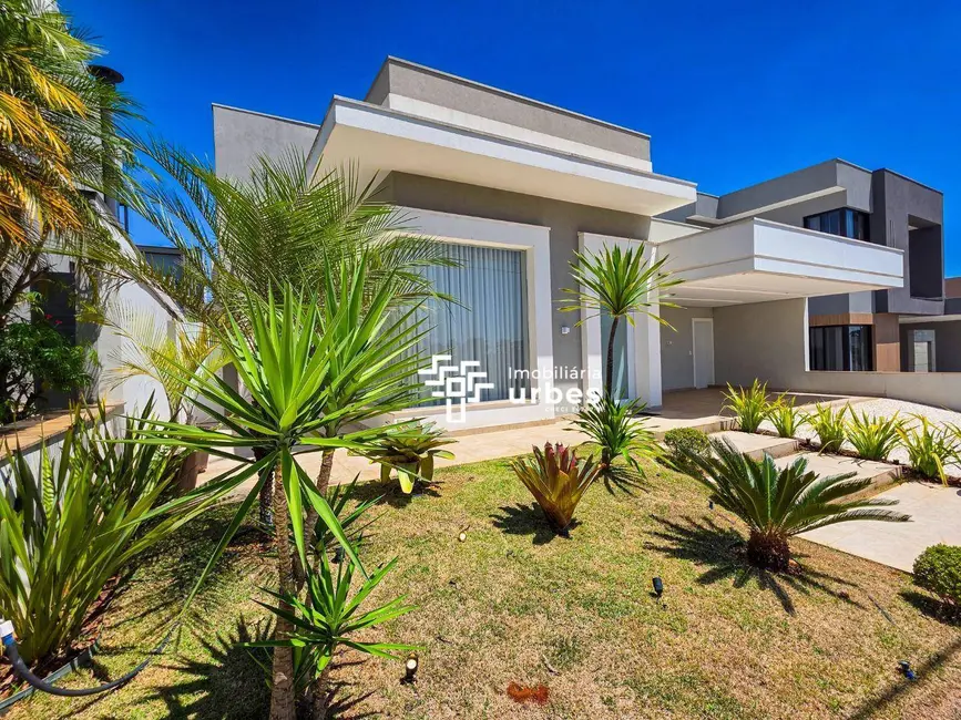 Casa de Condomínio com 3 quartos para alugar, 450m2 em Chácara Letônia, Americana - SP - imagem 2 Foto 2 de Casa de Condomínio com 3 quartos para alugar, 450m2 em Chácara Letônia, Americana - SP