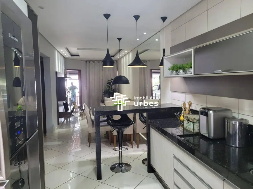 Foto 3 de Casa com 3 quartos à venda, 180m2 em Jardim das Orquídeas, Americana - SP