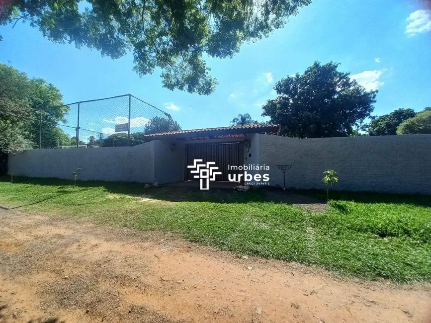 Foto 2 de Chácara com 4 quartos à venda, 2000m2 em Chácaras Recanto Solar, Nova Odessa - SP