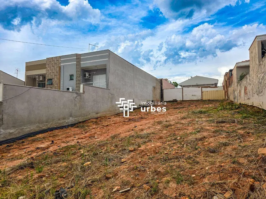 Foto 2 de Terreno / Lote à venda, 320m2 em Vila Santa Maria, Americana - SP
