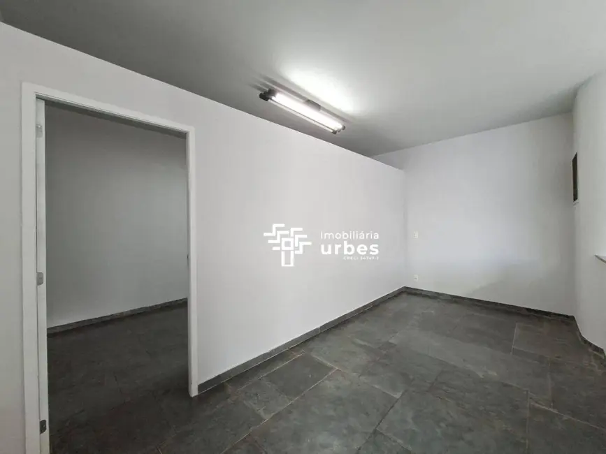 Foto 3 de Casa com 5 quartos para alugar, 581m2 em Paraíso, Americana - SP