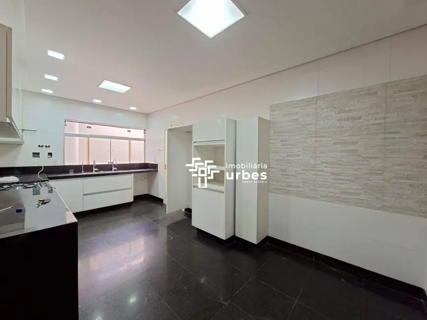 Foto 7 de Casa com 5 quartos para alugar, 581m2 em Paraíso, Americana - SP