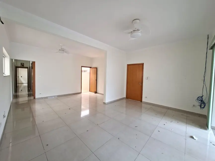 Foto 15 de Casa para alugar, 350m2 em Vila Medon, Americana - SP