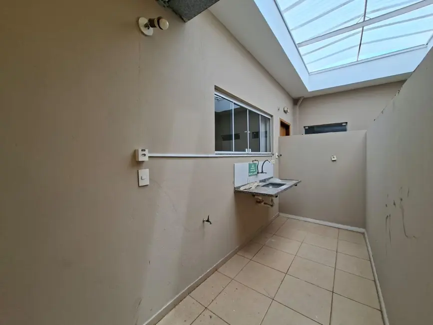 Foto 14 de Casa para alugar, 350m2 em Vila Medon, Americana - SP