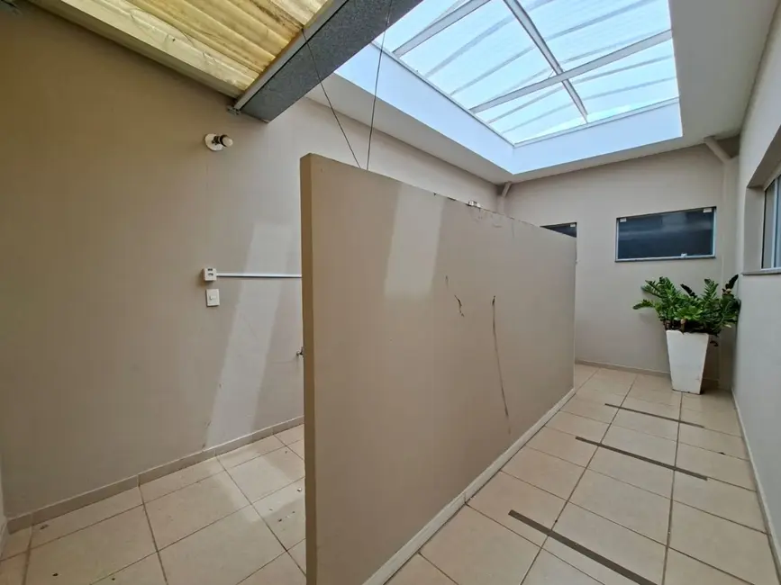 Foto 13 de Casa para alugar, 350m2 em Vila Medon, Americana - SP