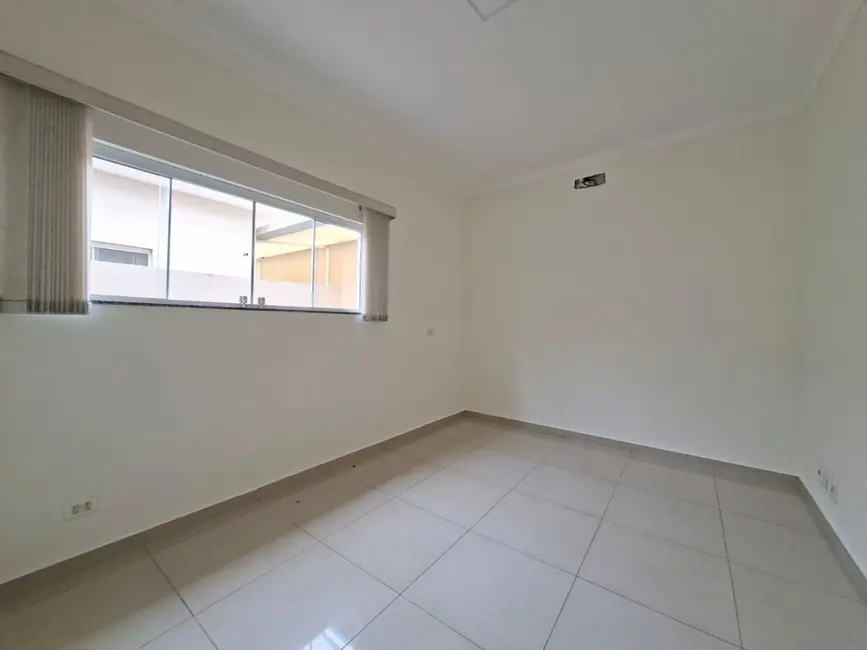 Foto 18 de Casa para alugar, 350m2 em Vila Medon, Americana - SP