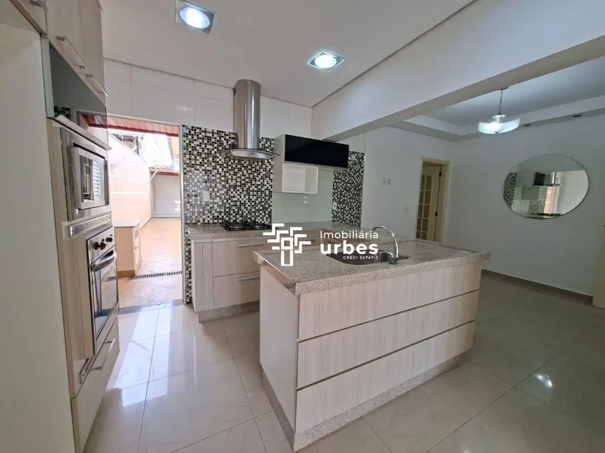 Casa com 3 quartos para alugar, 162m2 em Jardim Amélia, Americana - SP - imagem 5 Foto 5 de Casa com 3 quartos para alugar, 162m2 em Jardim Amélia, Americana - SP