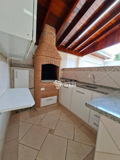 Casa com 3 quartos para alugar, 162m2 em Jardim Amélia, Americana - SP - imagem 3 Foto 3 de Casa com 3 quartos para alugar, 162m2 em Jardim Amélia, Americana - SP