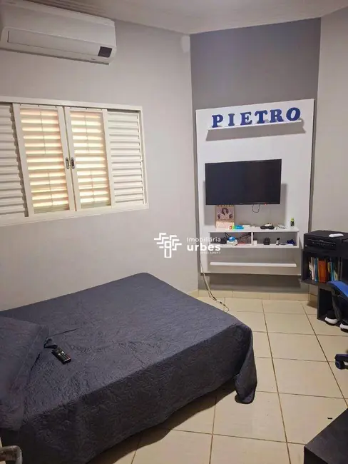 Foto 7 de Casa com 3 quartos à venda, 185m2 em Jardim Santa Rita I, Nova Odessa - SP