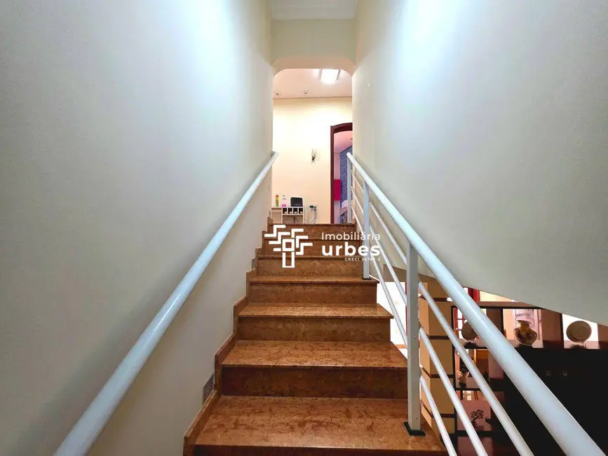 Foto 9 de Casa com 6 quartos à venda, 300m2 em Americana - SP