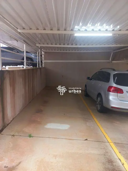 Foto 2 de Apartamento com 2 quartos à venda, 65m2 em Catharina Zanaga, Americana - SP