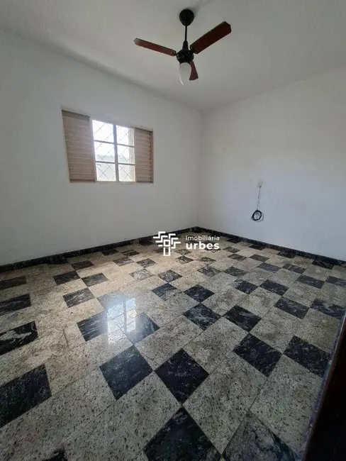 Foto 4 de Casa com 2 quartos para alugar, 150m2 em Parque das Nações, Americana - SP