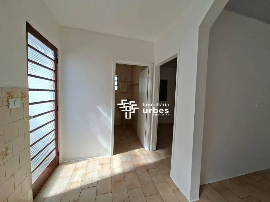 Casa com 3 quartos para alugar, 240m2 em Vila Belvedere, Americana - SP - imagem 6 Foto 6 de Casa com 3 quartos para alugar, 240m2 em Vila Belvedere, Americana - SP