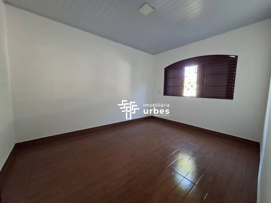 Casa com 3 quartos para alugar, 240m2 em Vila Belvedere, Americana - SP - imagem 4 Foto 4 de Casa com 3 quartos para alugar, 240m2 em Vila Belvedere, Americana - SP