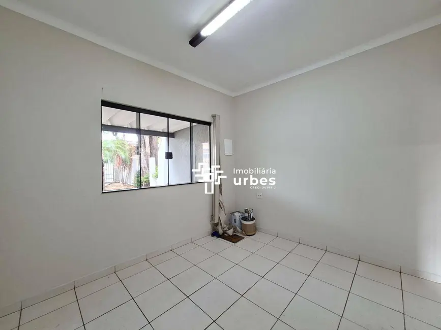 Foto 5 de Casa para alugar, 241m2 em Vila Medon, Americana - SP