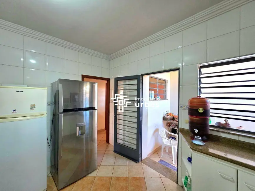 Foto 9 de Casa com 3 quartos à venda, 300m2 em Jardim São Paulo, Americana - SP