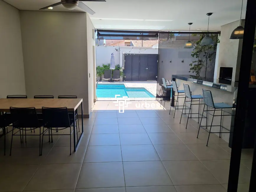 Foto 1 de Casa com 2 quartos à venda, 168m2 em Parque Novo Mundo, Americana - SP