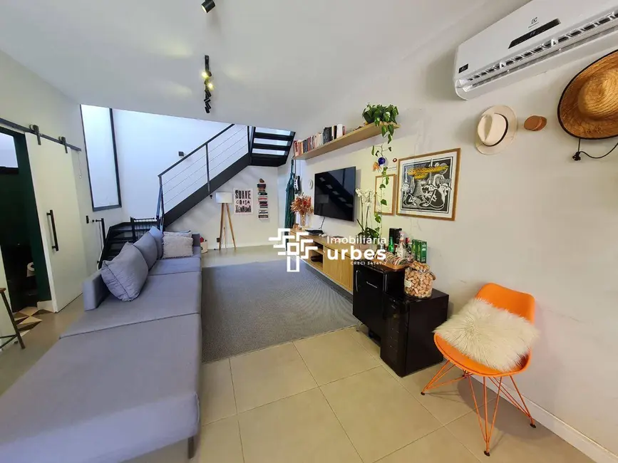 Foto 8 de Casa com 2 quartos à venda, 168m2 em Parque Novo Mundo, Americana - SP