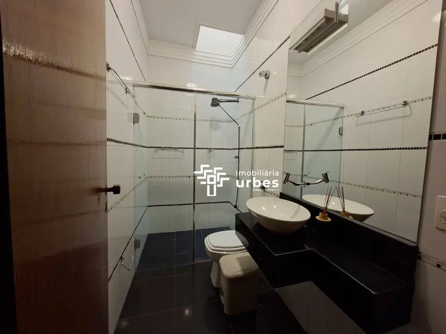 Foto 16 de Casa com 4 quartos para alugar, 334m2 em Werner Plaas, Americana - SP