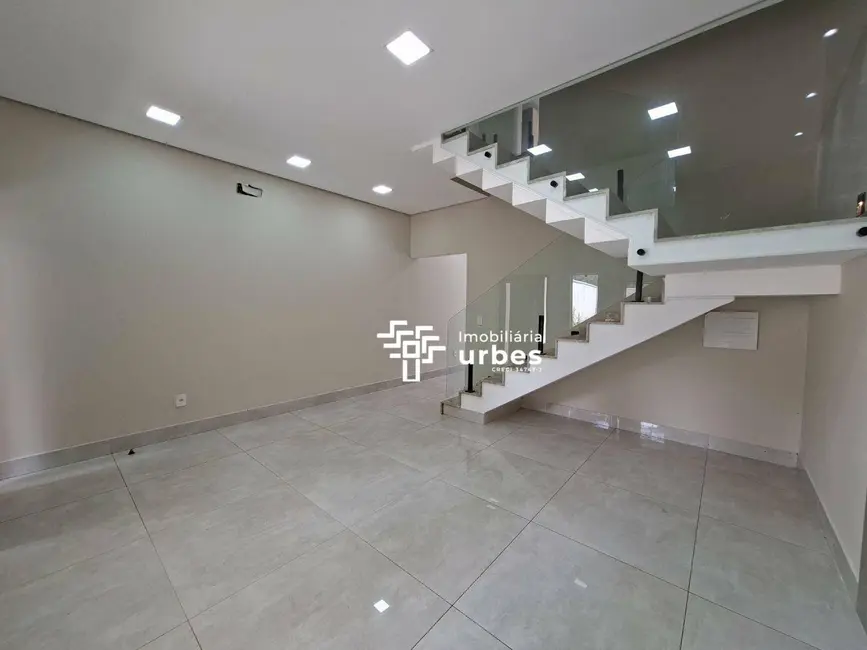 Casa com 3 quartos para alugar, 175m2 em Jardim Ipiranga, Americana - SP - imagem 3 Foto 3 de Casa com 3 quartos para alugar, 175m2 em Jardim Ipiranga, Americana - SP