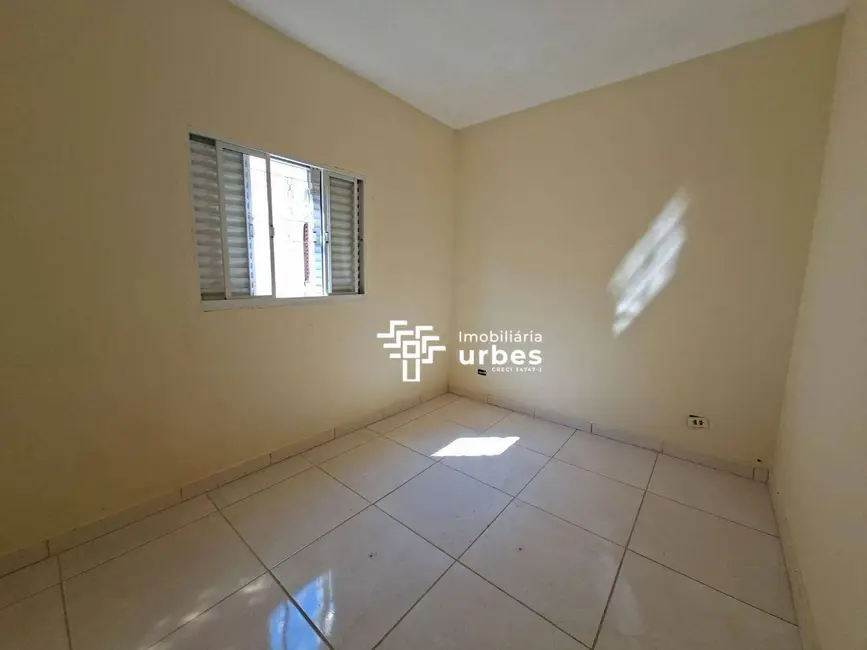 Casa com 2 quartos para alugar, 109m2 em Centro, Americana - SP - imagem 5 Foto 5 de Casa com 2 quartos para alugar, 109m2 em Centro, Americana - SP