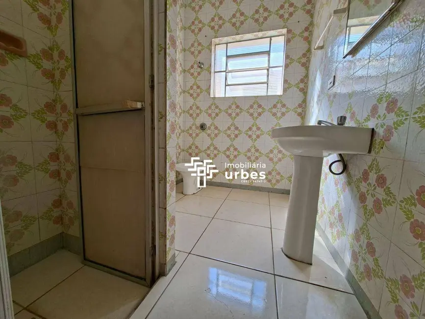 Casa com 2 quartos para alugar, 109m2 em Centro, Americana - SP - imagem 6 Foto 6 de Casa com 2 quartos para alugar, 109m2 em Centro, Americana - SP