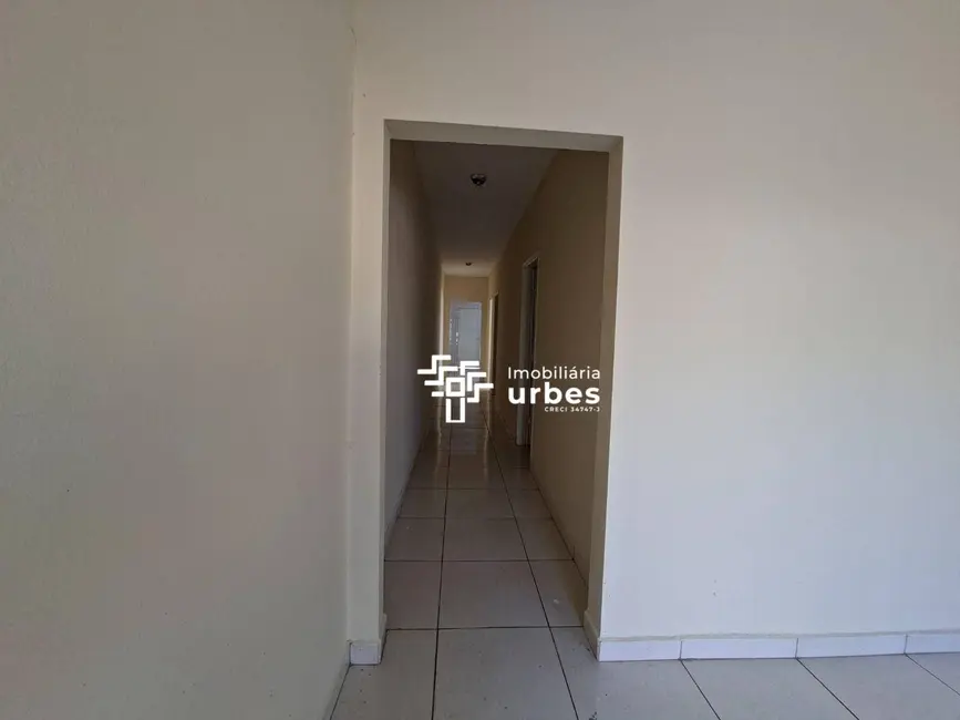 Casa com 2 quartos para alugar, 109m2 em Centro, Americana - SP - imagem 2 Foto 2 de Casa com 2 quartos para alugar, 109m2 em Centro, Americana - SP