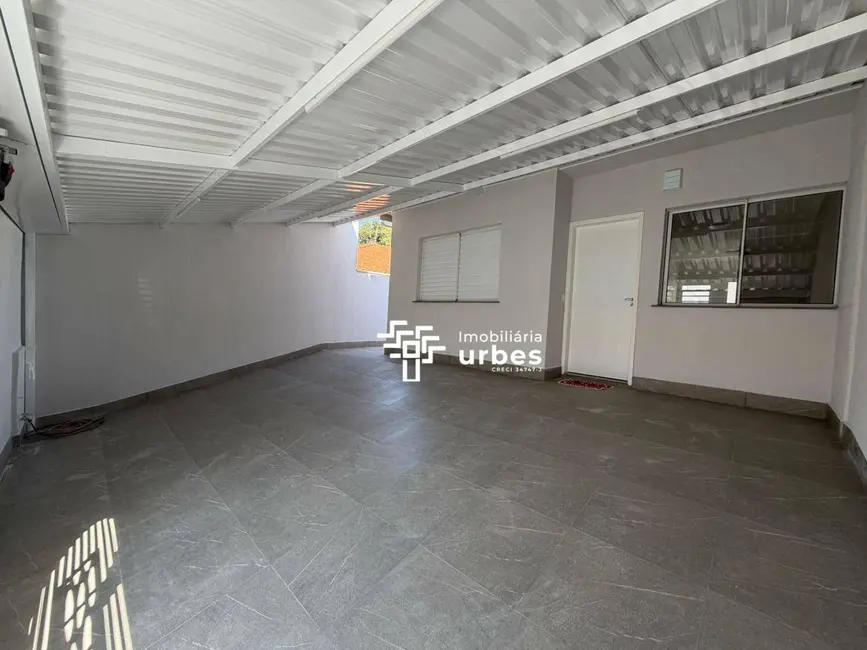 Foto 1 de Casa com 2 quartos à venda, 142m2 em Nova Odessa - SP