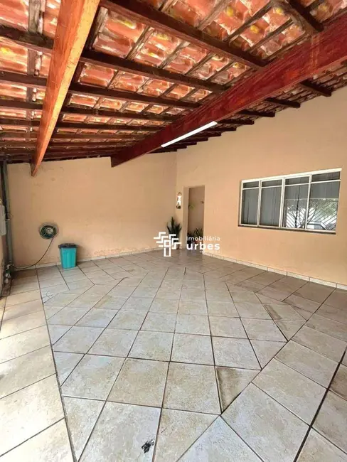 Foto 2 de Casa com 3 quartos à venda, 180m2 em Parque Novo Mundo, Americana - SP