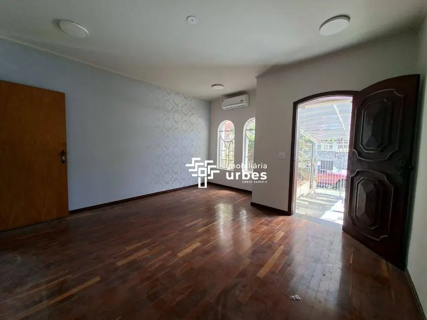 Foto 1 de Casa com 4 quartos para alugar, 300m2 em Jardim São Domingos, Americana - SP