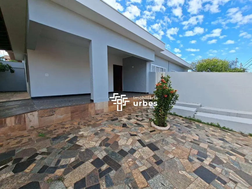 Foto 4 de Casa com 3 quartos para alugar, 441m2 em Chácara Machadinho I, Americana - SP