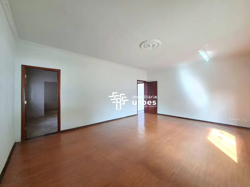 Foto 6 de Casa com 3 quartos para alugar, 441m2 em Chácara Machadinho I, Americana - SP