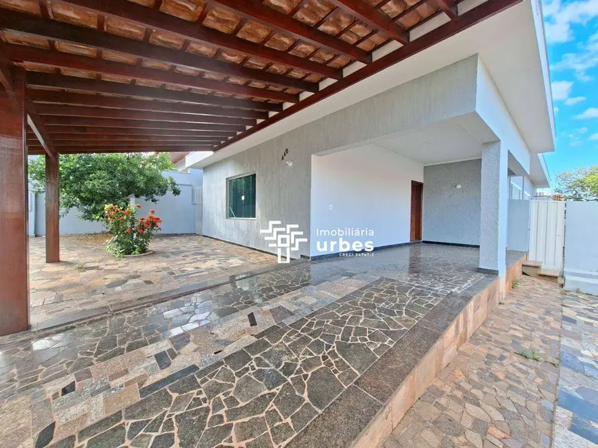 Foto 1 de Casa com 3 quartos para alugar, 441m2 em Chácara Machadinho I, Americana - SP