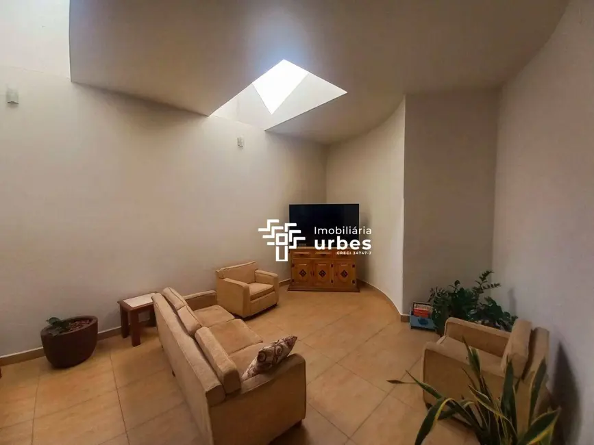 Foto 2 de Casa com 4 quartos à venda, 482m2 em Chácara Machadinho II, Americana - SP