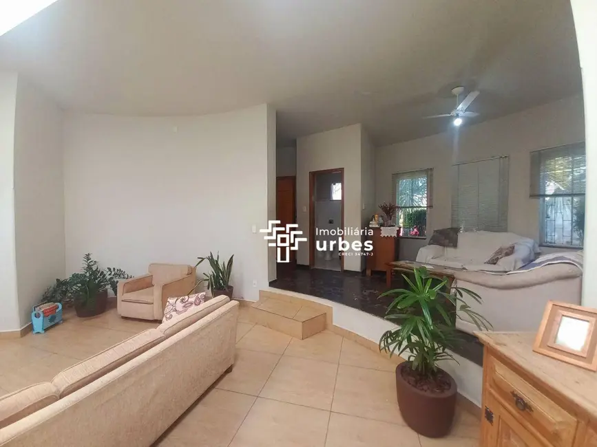 Foto 4 de Casa com 4 quartos à venda, 482m2 em Chácara Machadinho II, Americana - SP