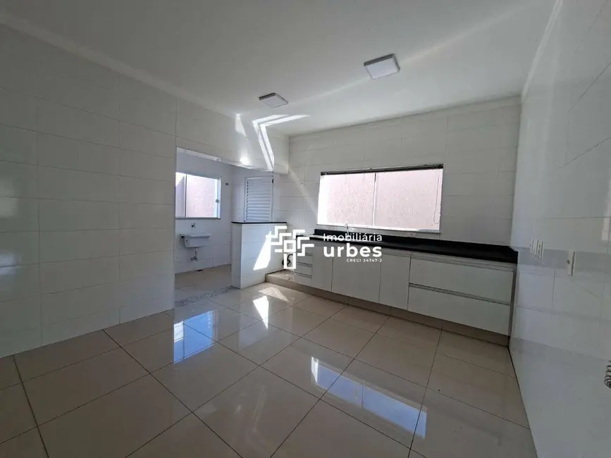 Casa com 3 quartos para alugar, 302m2 em Jardim Dona Judith, Americana - SP - imagem 5 Foto 5 de Casa com 3 quartos para alugar, 302m2 em Jardim Dona Judith, Americana - SP