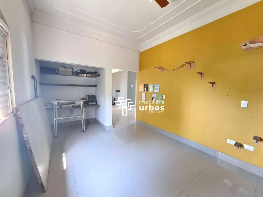 Casa com 2 quartos para alugar, 302m2 em Vila Jones, Americana - SP - imagem 8 Foto 8 de Casa com 2 quartos para alugar, 302m2 em Vila Jones, Americana - SP