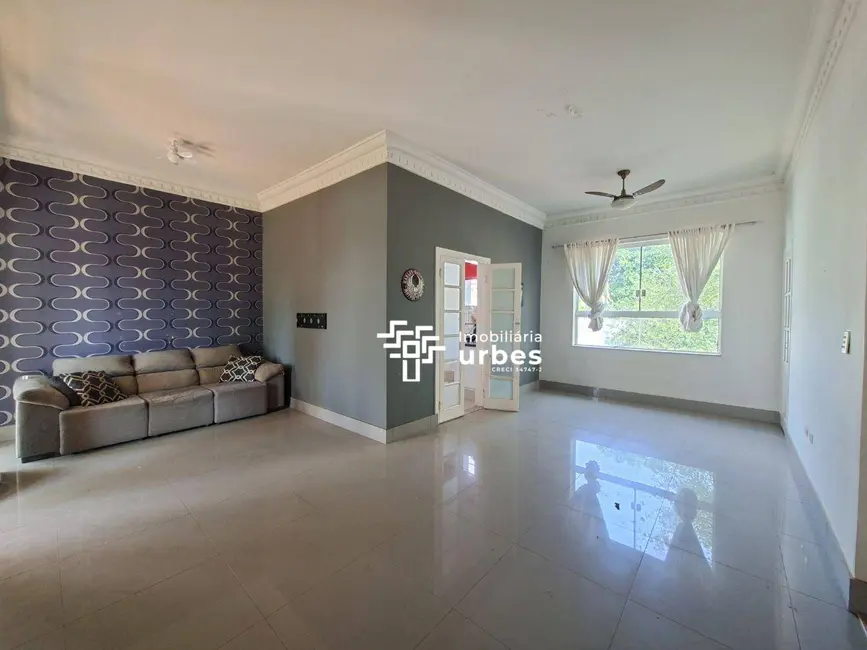 Casa com 2 quartos para alugar, 302m2 em Vila Jones, Americana - SP - imagem 1 Foto 1 de Casa com 2 quartos para alugar, 302m2 em Vila Jones, Americana - SP