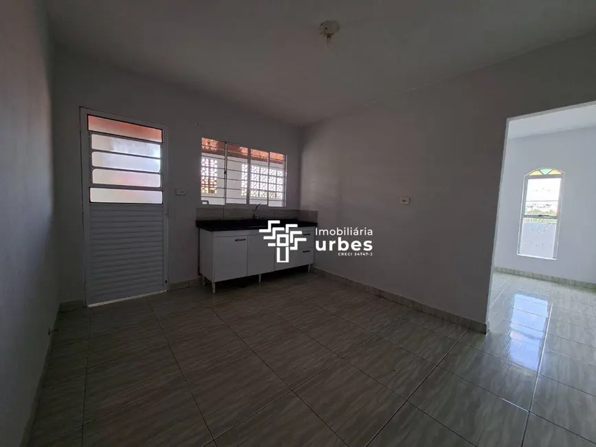 Foto 9 de Casa com 3 quartos para alugar, 226m2 em Parque Gramado, Americana - SP