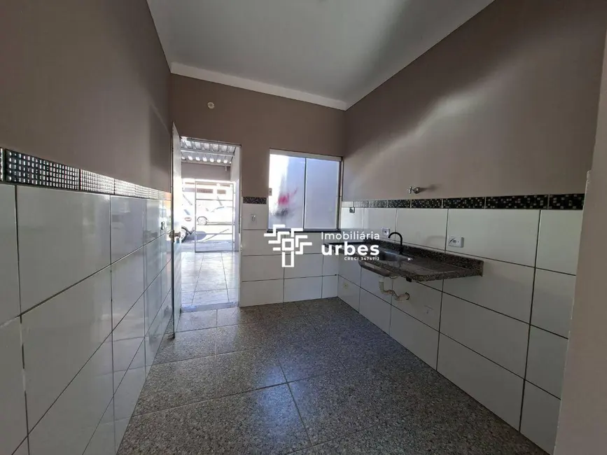 Kitnet com 1 quarto para alugar, 121m2 em Balneário Riviera, Americana - SP - imagem 4 Foto 4 de Kitnet com 1 quarto para alugar, 121m2 em Balneário Riviera, Americana - SP