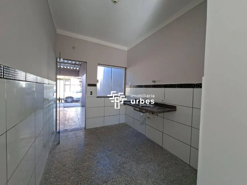 Kitnet com 1 quarto para alugar, 121m2 em Balneário Riviera, Americana - SP - imagem 2 Foto 2 de Kitnet com 1 quarto para alugar, 121m2 em Balneário Riviera, Americana - SP