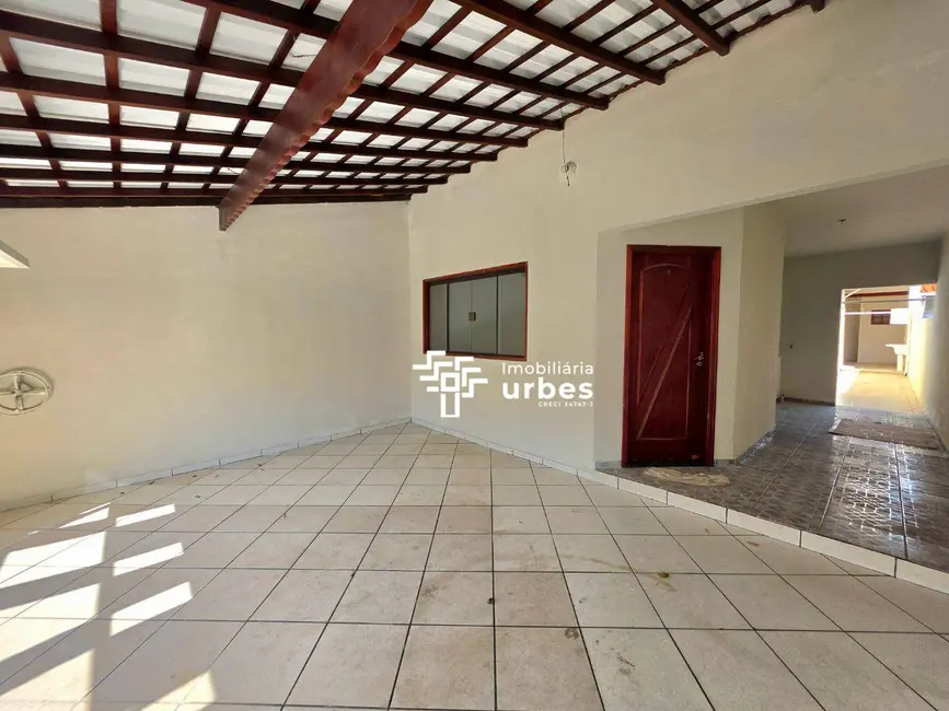 Casa com 3 quartos para alugar, 150m2 em Parque Residencial Jaguari, Americana - SP - imagem 2 Foto 2 de Casa com 3 quartos para alugar, 150m2 em Parque Residencial Jaguari, Americana - SP