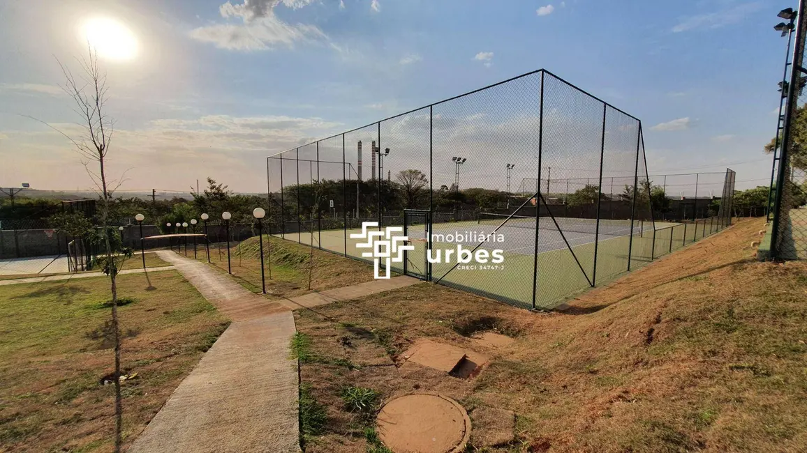 Foto 1 de Terreno / Lote à venda, 371m2 em Vila Cordenonsi, Americana - SP