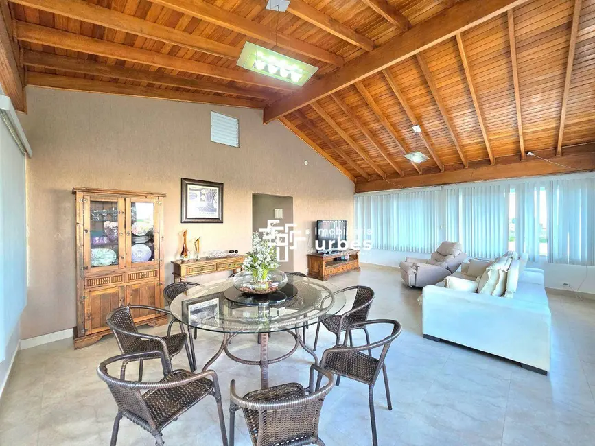 Foto 1 de Casa com 4 quartos à venda, 318m2 em Vila Rio Branco, Americana - SP