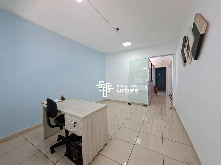 Casa com 2 quartos para alugar, 129m2 em Jardim Ipiranga, Americana - SP - imagem 3 Foto 3 de Casa com 2 quartos para alugar, 129m2 em Jardim Ipiranga, Americana - SP